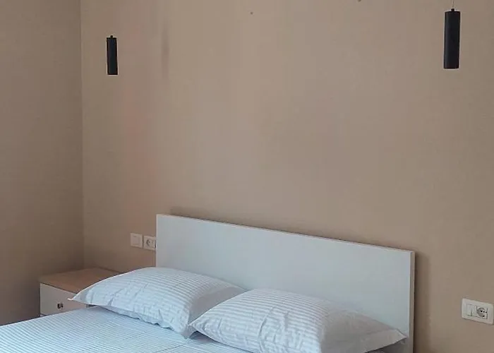 Lu-er Center 公寓 *